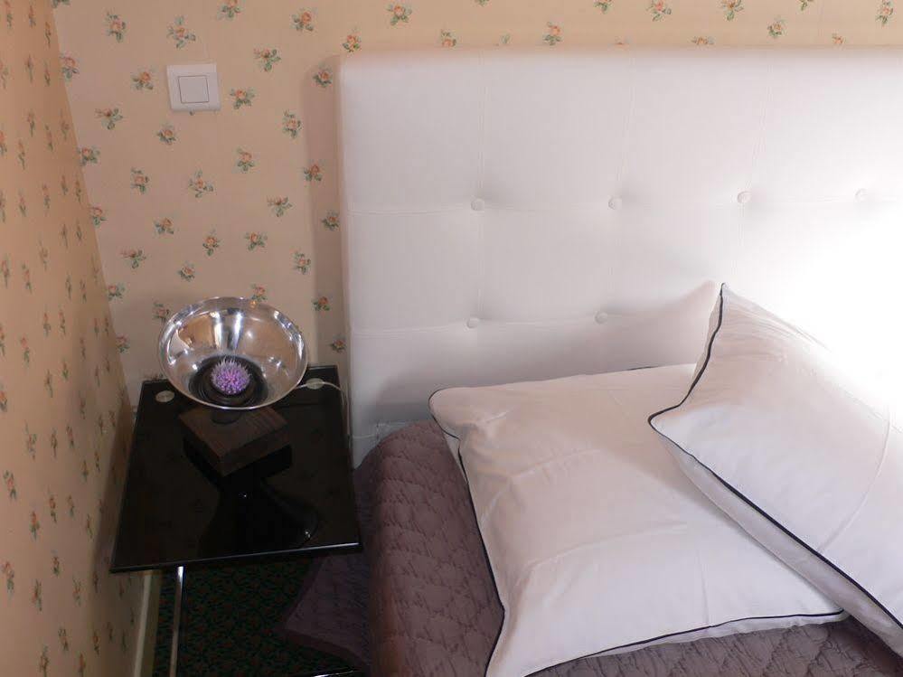 Ermitage De Peyreleau Bed and Breakfast Buitenkant foto